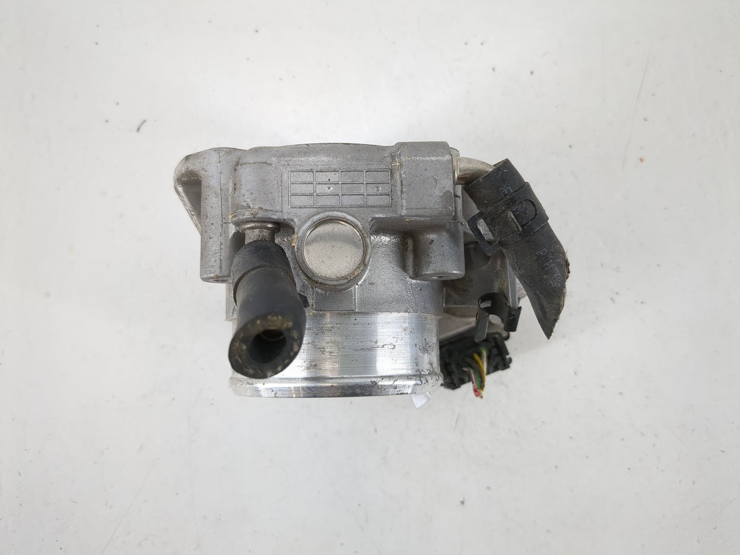 2011-2016 Kia Optima Throttle Body P/N:35100-2G800 Fits Fits 2011 2012 2013 2014 2015 2016 OEM Used Auto Parts - Oemusedauto