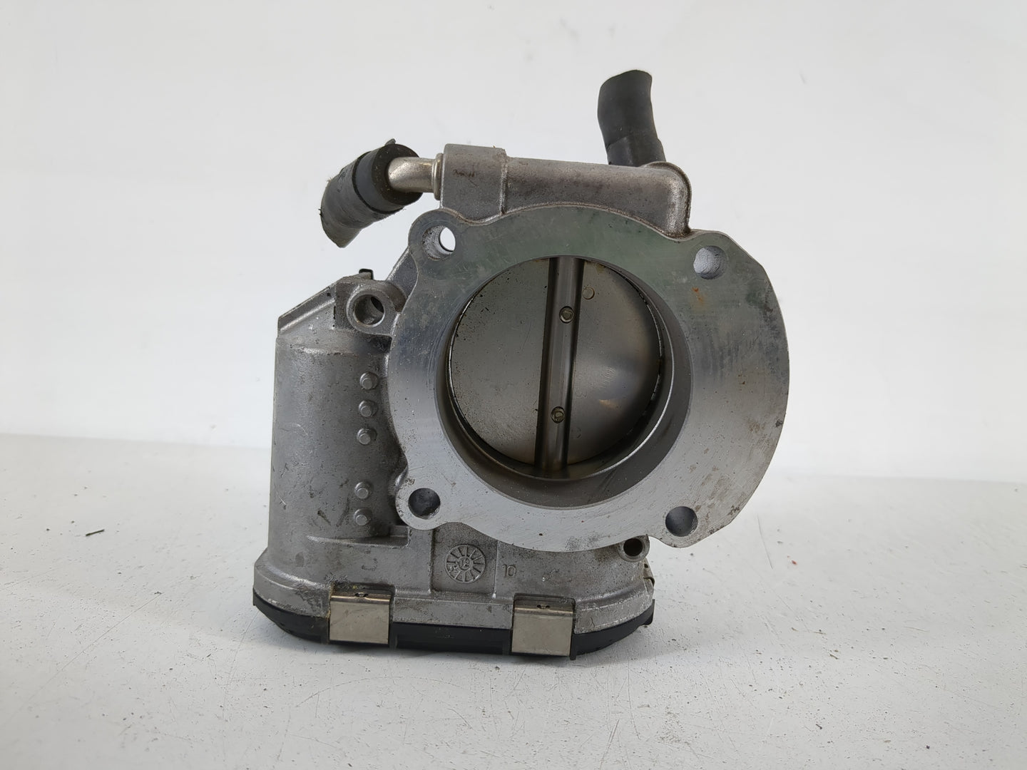 2011-2016 Kia Optima Throttle Body P/N:35100-2G800 Fits Fits 2011 2012 2013 2014 2015 2016 OEM Used Auto Parts - Oemusedauto