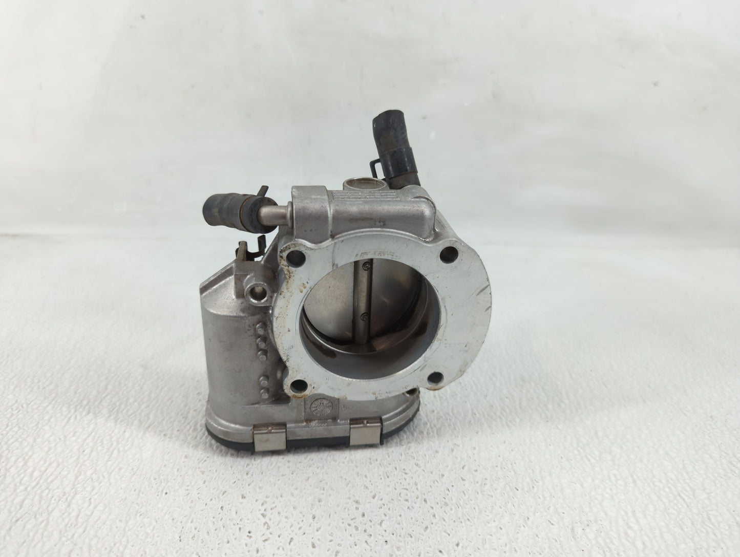 2011-2016 Kia Optima Throttle Body P/N:35100-2G800 Fits Fits 2011 2012 2013 2014 2015 2016 OEM Used Auto Parts - Oemusedauto