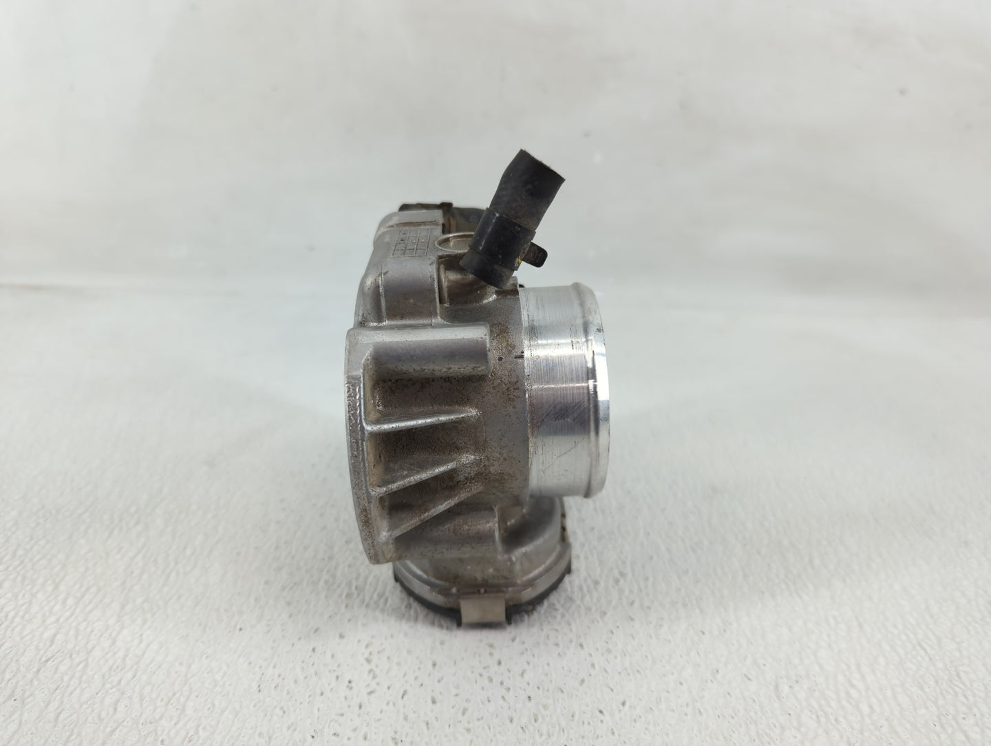 2011-2016 Kia Optima Throttle Body P/N:35100-2G800 Fits Fits 2011 2012 2013 2014 2015 2016 OEM Used Auto Parts - Oemusedauto