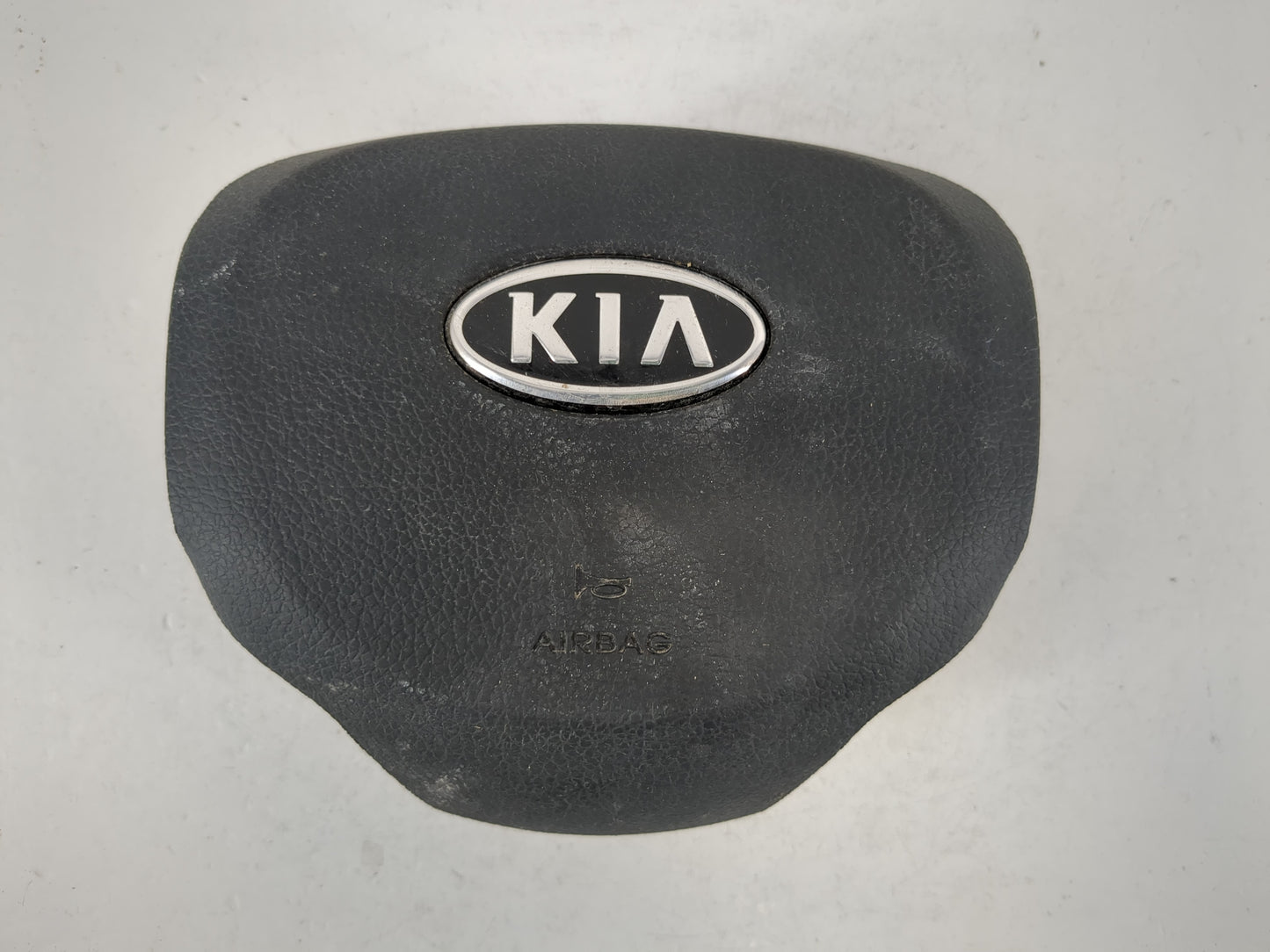 2011-2012 Kia Optima Air Bag Driver Left Steering Wheel Mounted P/N:34112908A Fits Fits 2011 2012 OEM Used Auto Parts - Oemu