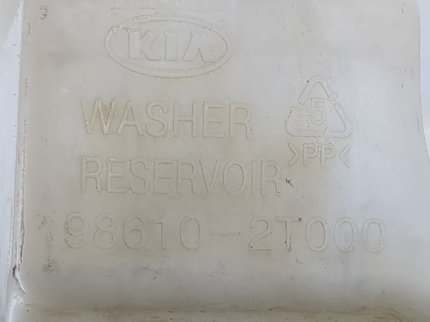 2011-2015 Kia Optima Windshield Washer Fluid Reservoir Bottle Oem - Oemusedautoparts1.com