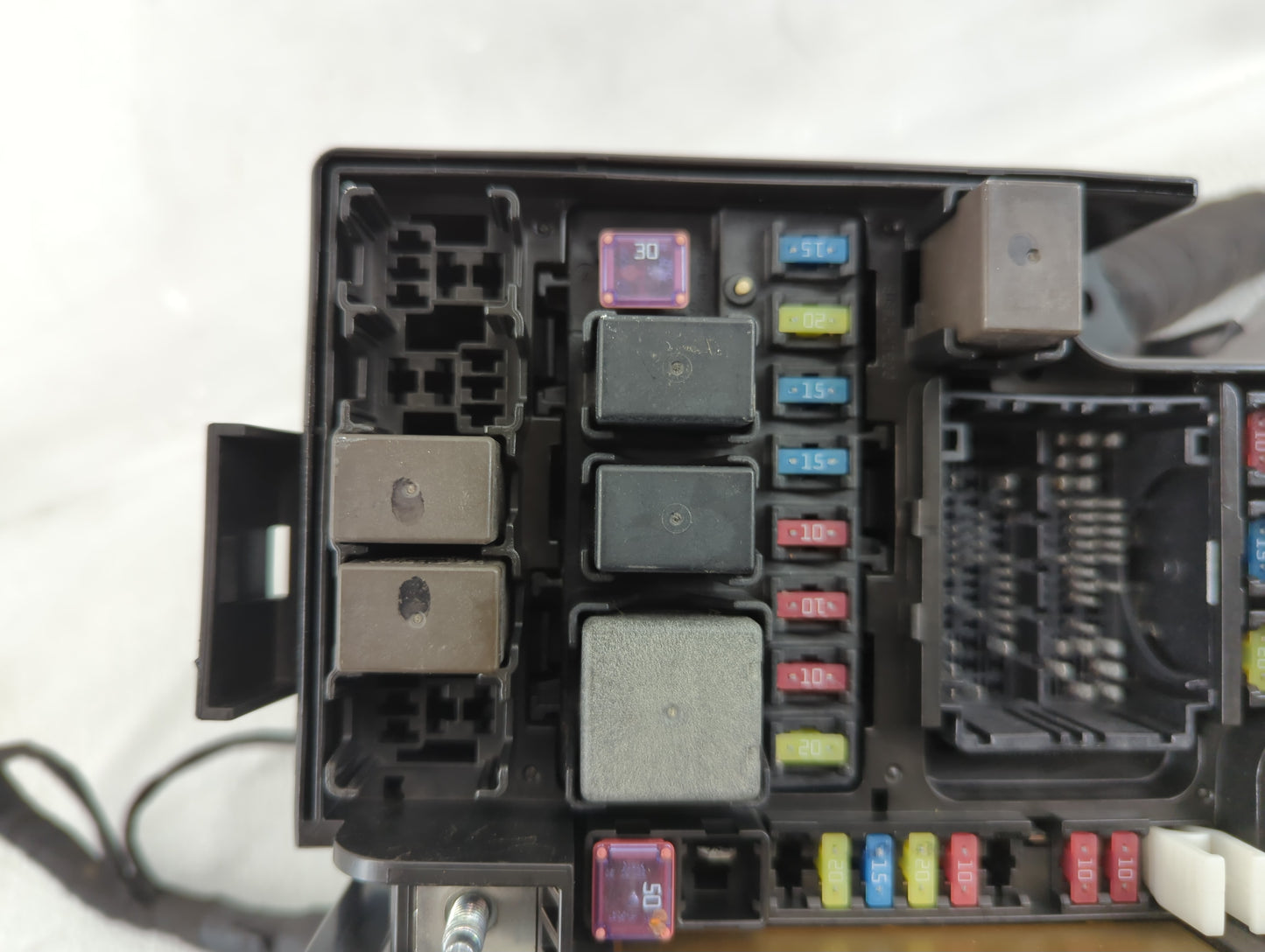 2011-2013 Kia Optima Fusebox Fuse Box Panel Relay Module P/N:91202-2T850 Fits Fits 2011 2012 2013 OEM Used Auto Parts - Oemu
