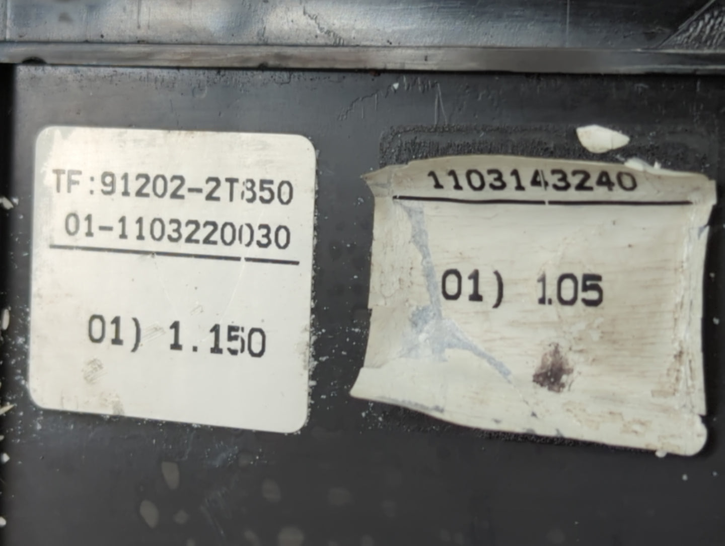 2011-2013 Kia Optima Fusebox Fuse Box Panel Relay Module P/N:91202-2T850 Fits Fits 2011 2012 2013 OEM Used Auto Parts - Oemu