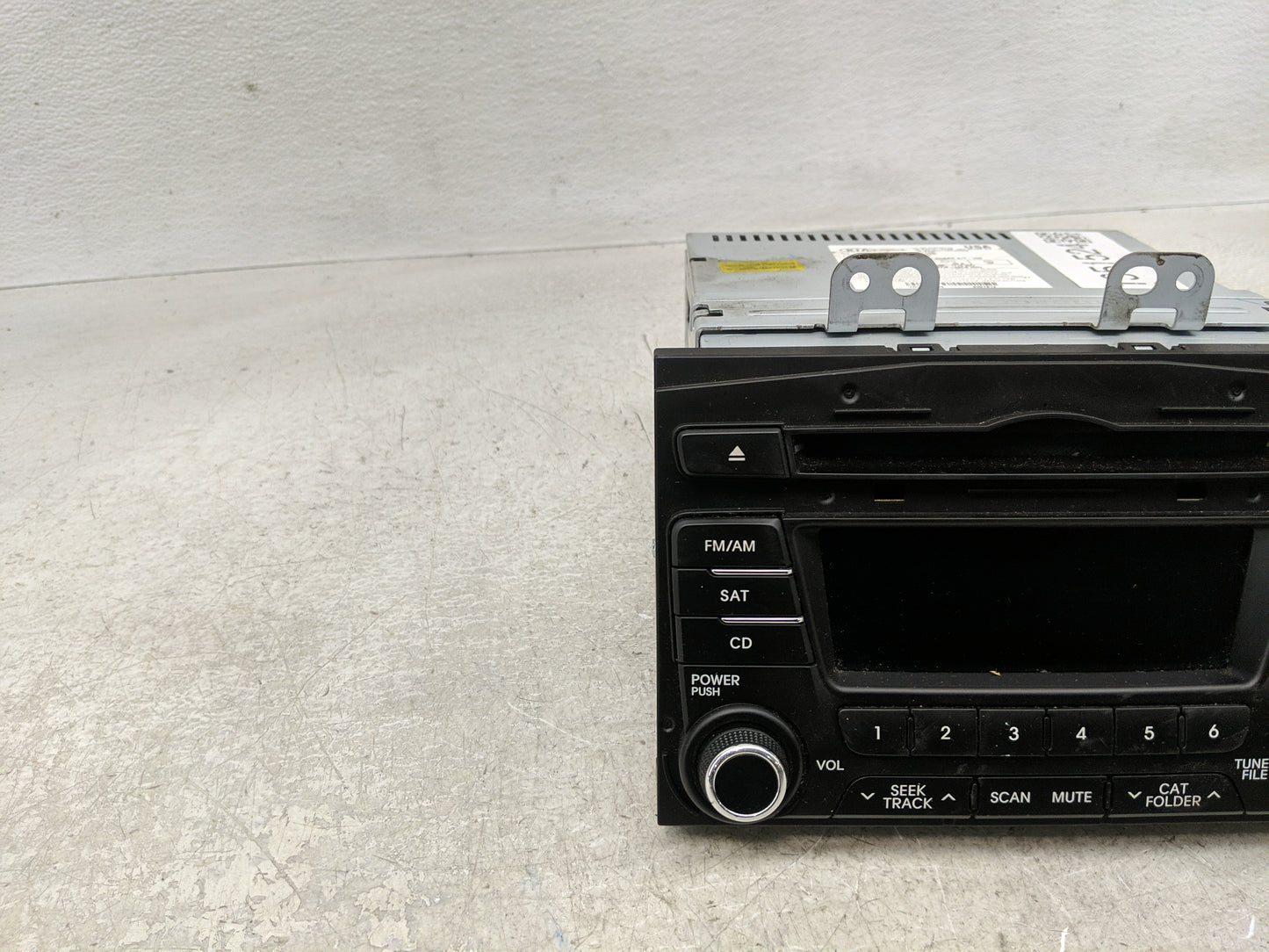 2011-2013 Kia Optima Radio AM FM Cd Player Receiver Replacement Fits Fits 2011 2012 2013 OEM Used Auto Parts - Oemusedautopa