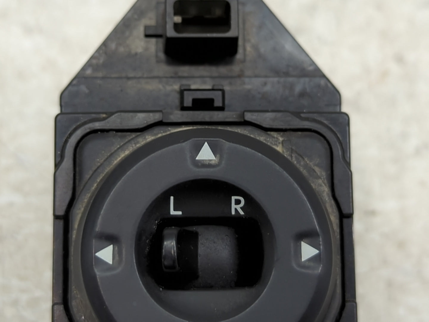 2011-2016 Kia Optima Driver Left Door Mirror Power Switch 486480-1110 - Oemusedautoparts1.com