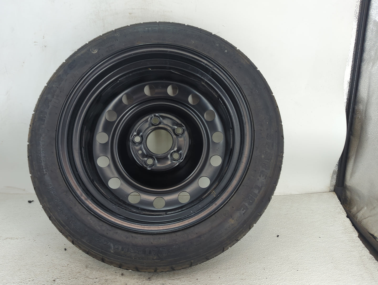2011-2015 Kia Optima Spare Donut Tire Wheel Rim Oem 1490944 - Oemusedautoparts1.com