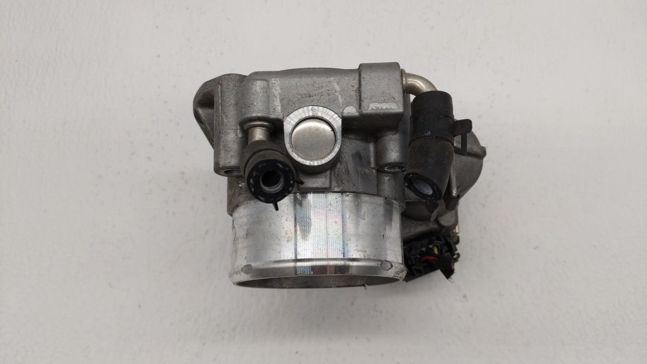 2011-2015 Kia Optima Throttle Body P/N:35100-2G700 Fits Fits 2011 2012 2013 2014 2015 2016 OEM Used Auto Parts - Oemusedauto