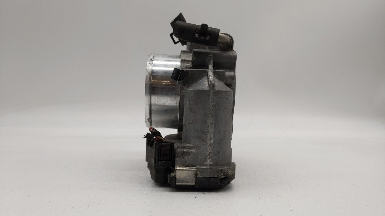 2011-2015 Kia Optima Throttle Body P/N:35100-2G700 Fits Fits 2011 2012 2013 2014 2015 2016 OEM Used Auto Parts - Oemusedauto