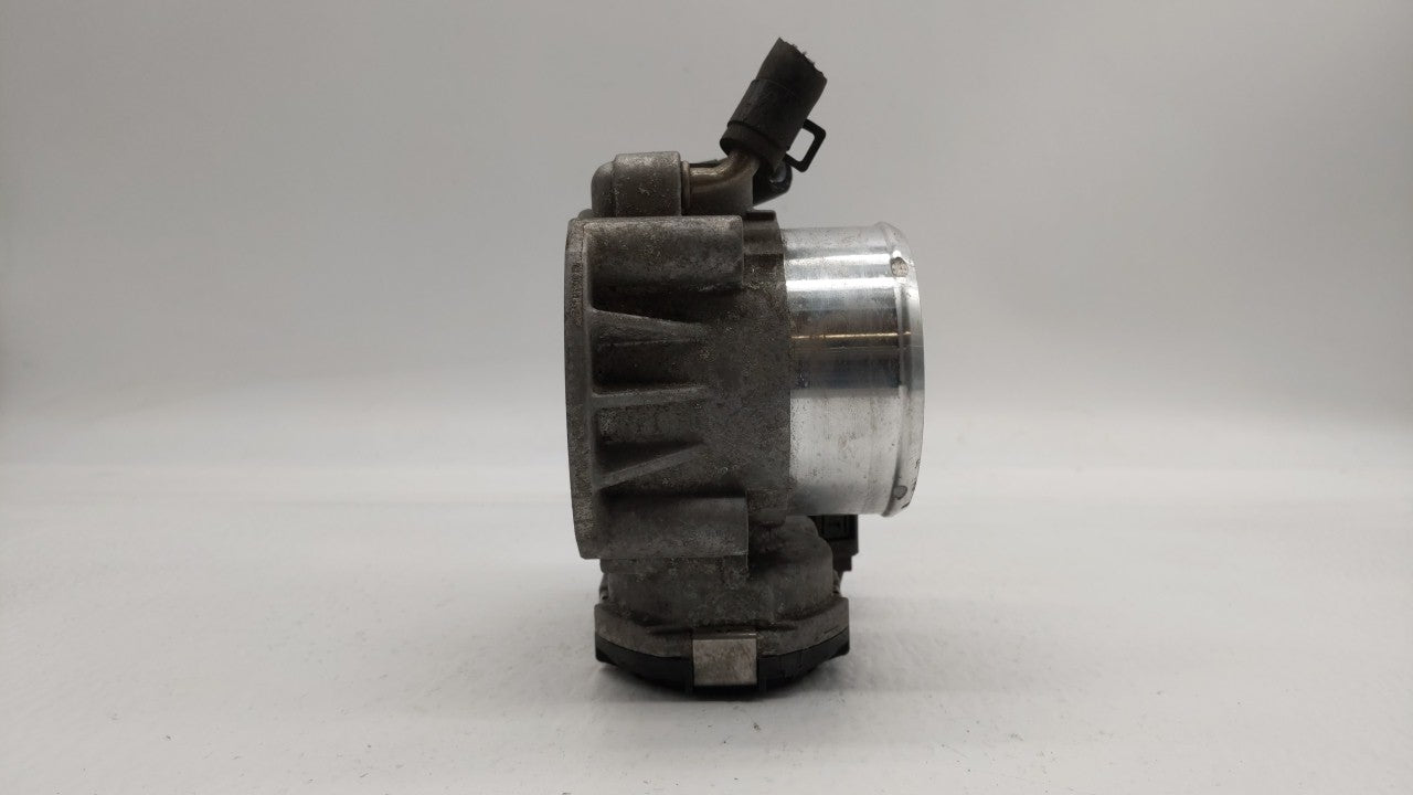 2011-2015 Kia Optima Throttle Body P/N:35100-2G700 Fits Fits 2011 2012 2013 2014 2015 2016 OEM Used Auto Parts - Oemusedauto