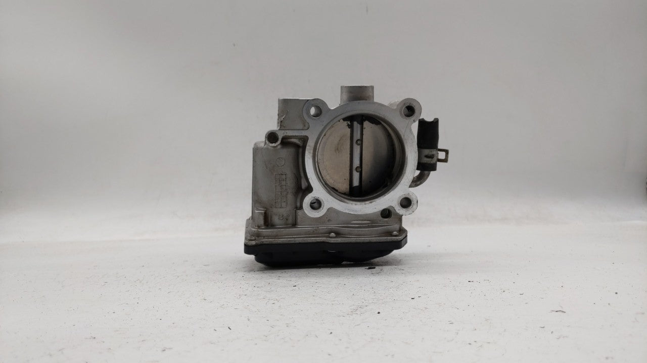 2011-2015 Kia Optima Throttle Body P/N:35100-2G710 Fits Fits 2011 2012 2013 2014 2015 2016 OEM Used Auto Parts - Oemusedauto