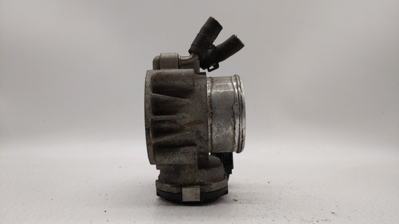 2011-2015 Kia Optima Throttle Body P/N:35100-2G710 Fits Fits 2011 2012 2013 2014 2015 2016 OEM Used Auto Parts - Oemusedauto