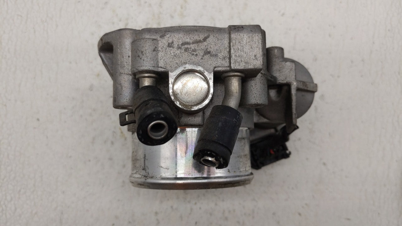2011-2015 Kia Optima Throttle Body P/N:35100-2G710 Fits Fits 2011 2012 2013 2014 2015 2016 OEM Used Auto Parts - Oemusedauto