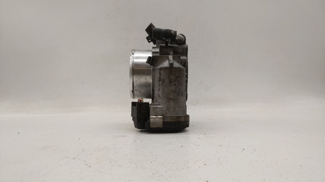 2011-2015 Kia Optima Throttle Body P/N:35100-2G700 Fits Fits 2011 2012 2013 2014 2015 2016 OEM Used Auto Parts - Oemusedauto