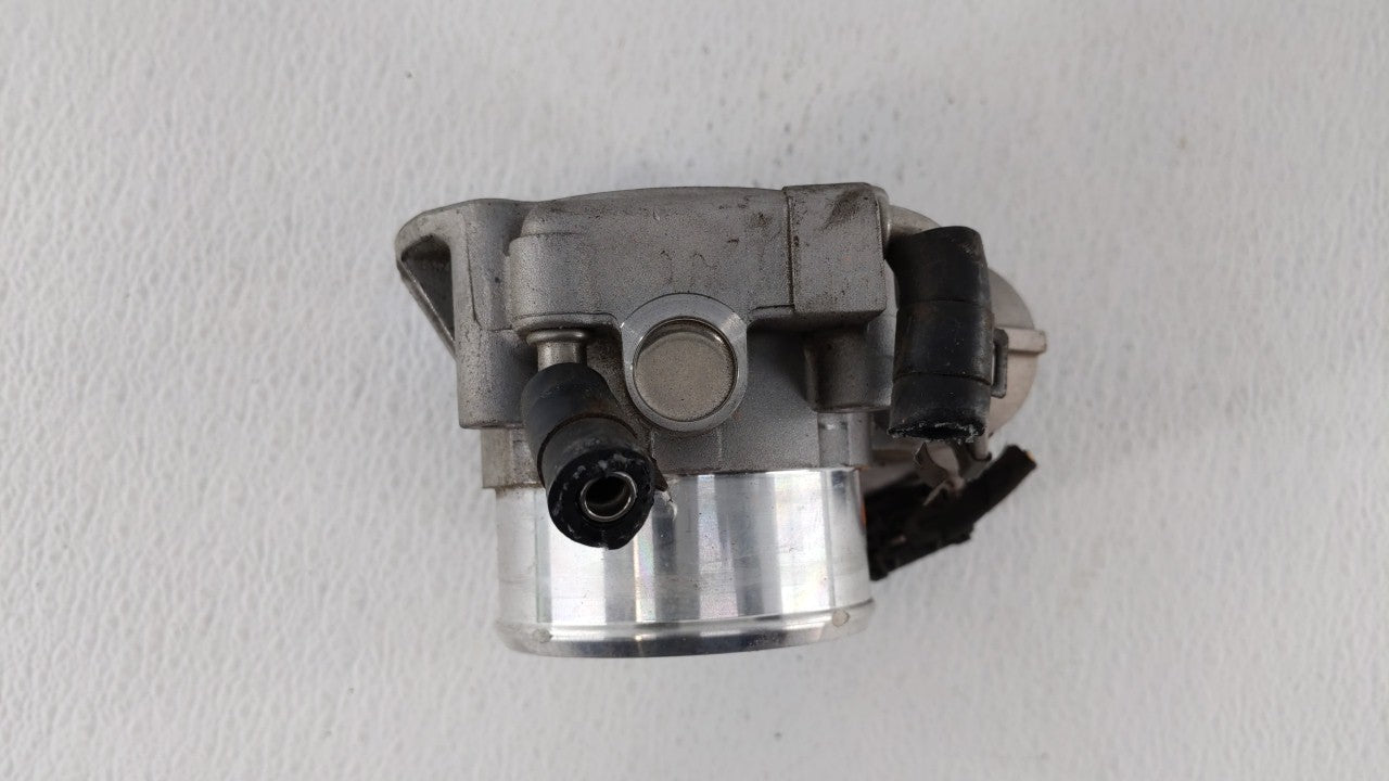 2011-2015 Kia Optima Throttle Body P/N:35100-2G700 Fits Fits 2011 2012 2013 2014 2015 2016 OEM Used Auto Parts - Oemusedauto