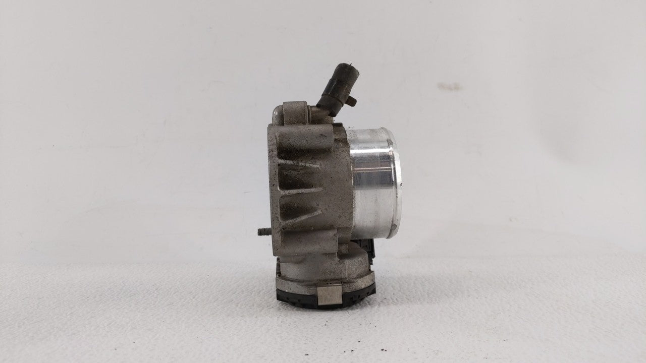 2011-2015 Kia Optima Throttle Body P/N:35100-2G700 Fits Fits 2011 2012 2013 2014 2015 2016 OEM Used Auto Parts - Oemusedauto