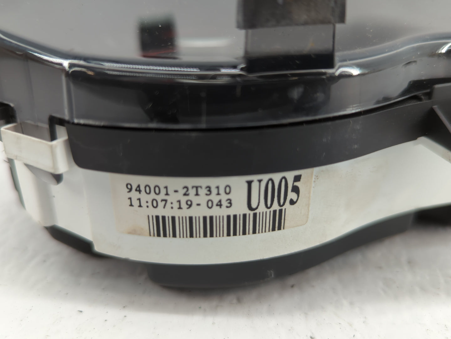 2011 Kia Optima Instrument Cluster Speedometer Gauges P/N:94001-2T310 Fits OEM Used Auto Parts - Oemusedautoparts1.com