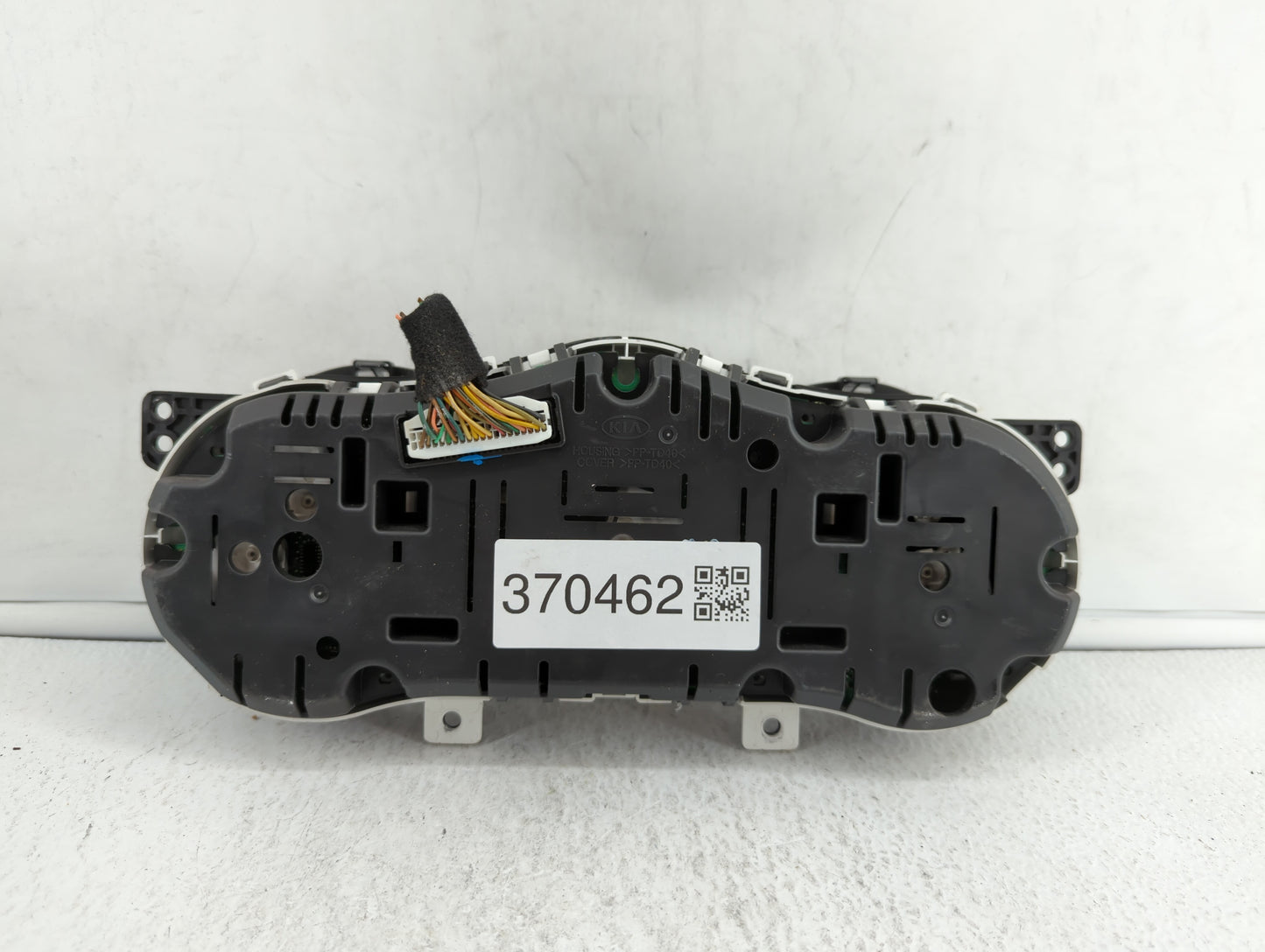 2011 Kia Optima Instrument Cluster Speedometer Gauges P/N:94001-2T310 Fits OEM Used Auto Parts - Oemusedautoparts1.com