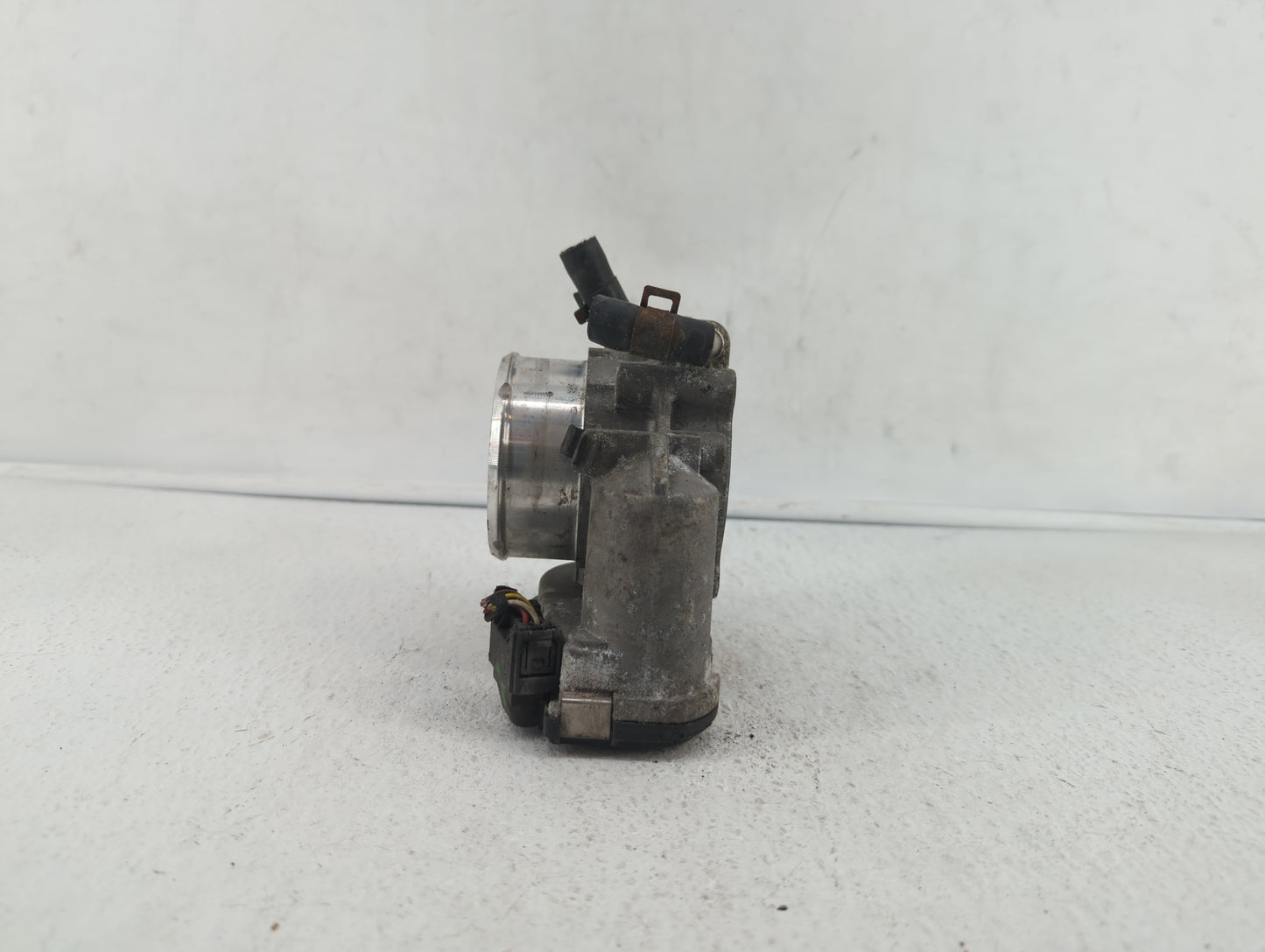2011-2015 Kia Optima Throttle Body P/N:904501 0001 35100-2G700 Fits Fits 2011 2012 2013 2014 2015 2016 OEM Used Auto Parts -