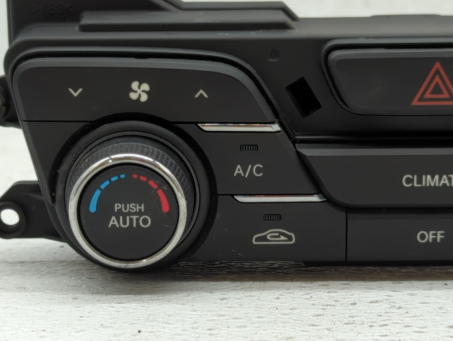 2011-2013 Kia Optima Climate Control Module Temperature AC/Heater Replacement P/N:20110921 018 97250-2T881 Fits OEM Used Aut