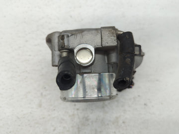 2011-2015 Kia Optima Throttle Body P/N:35100-2G700 Fits Fits 2011 2012 2013 2014 2015 2016 OEM Used Auto Parts