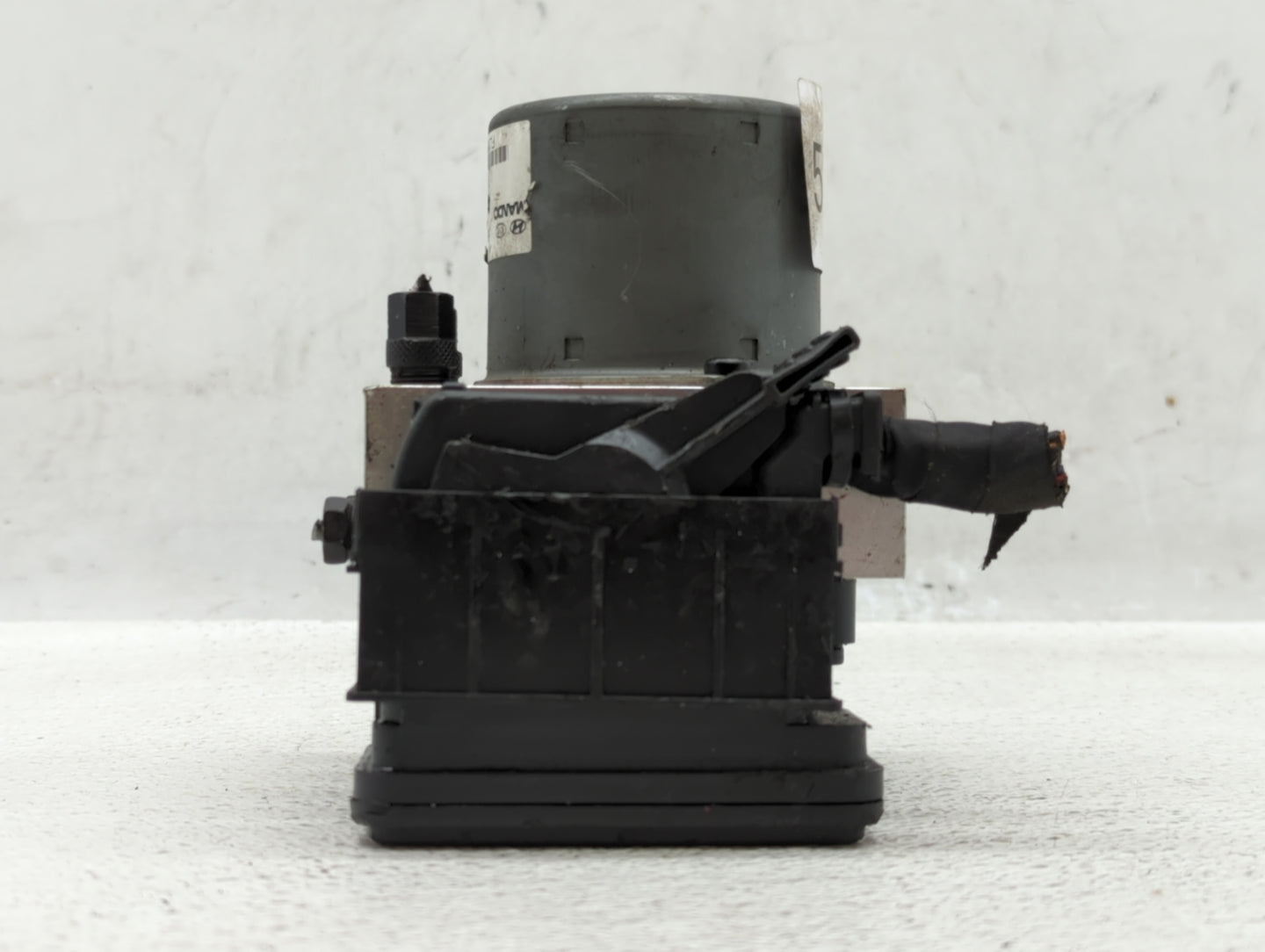 2011-2013 Kia Optima ABS Pump Control Module Replacement P/N:58920-2T550 Fits Fits 2011 2012 2013 OEM Used Auto Parts - Oemu