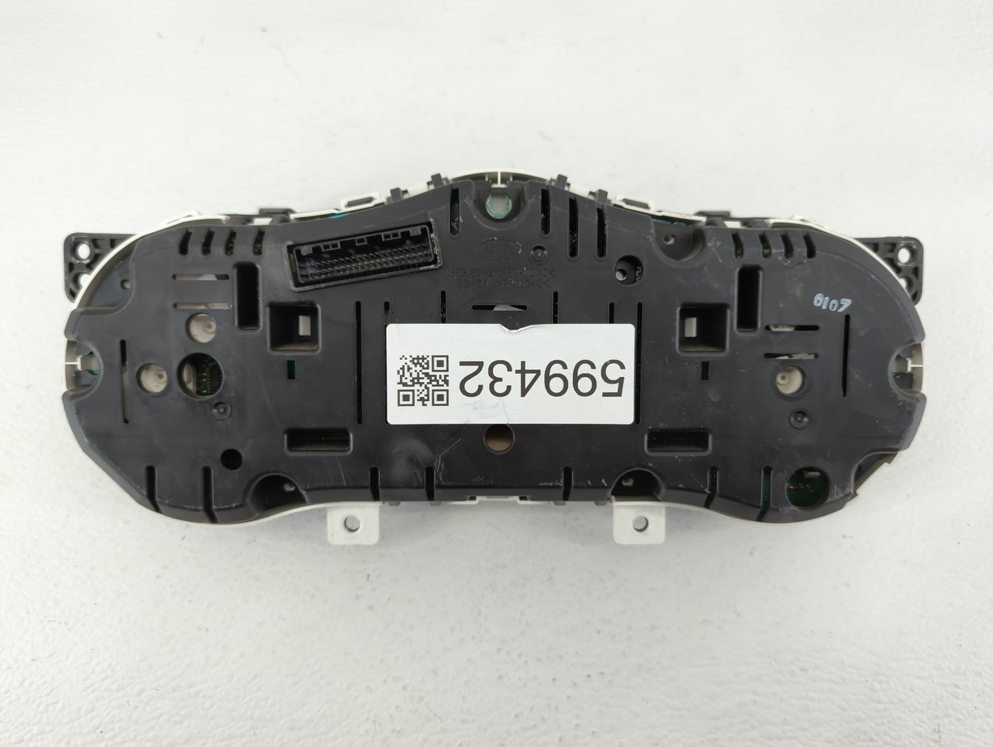 2011 Kia Optima Instrument Cluster Speedometer Gauges P/N:94001-2T320 Fits OEM Used Auto Parts - Oemusedautoparts1.com