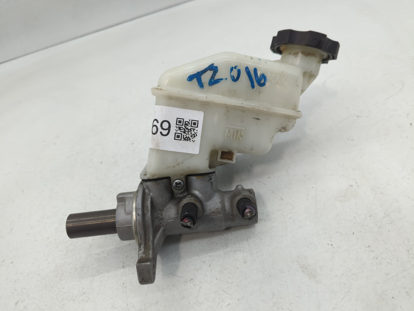 2011-2011 Kia Optima Brake Master Cylinder - Oemusedautoparts1.com