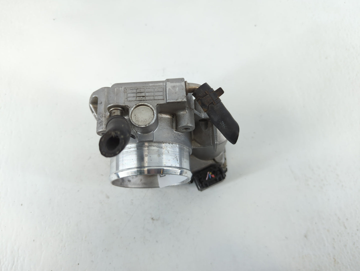 2011-2016 Kia Optima Throttle Body P/N:35100-2G800 Fits Fits 2011 2012 2013 2014 2015 2016 OEM Used Auto Parts - Oemusedauto