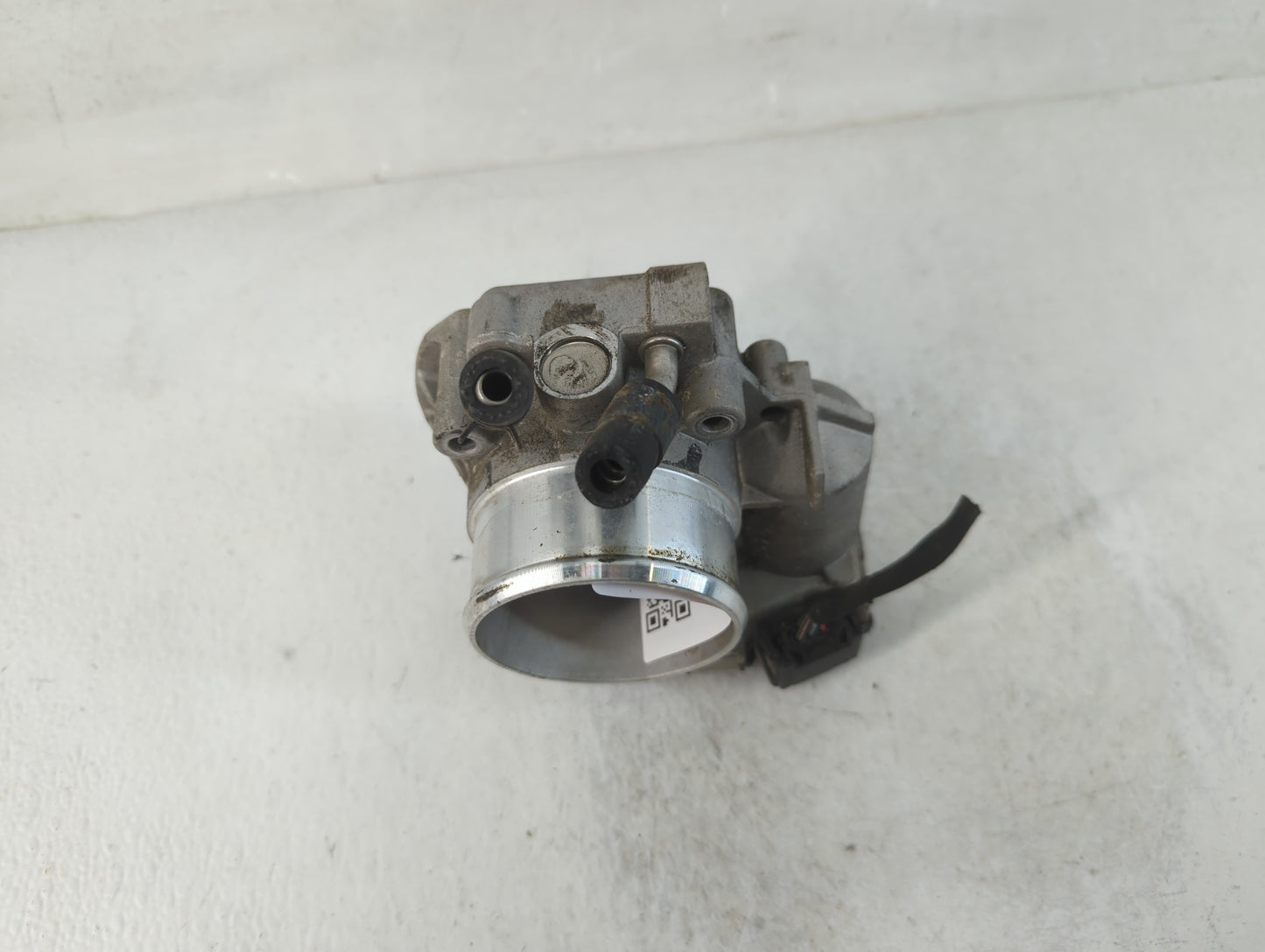 2011-2015 Kia Optima Throttle Body P/N:35100-2G710 Fits Fits 2011 2012 2013 2014 2015 2016 OEM Used Auto Parts - Oemusedauto