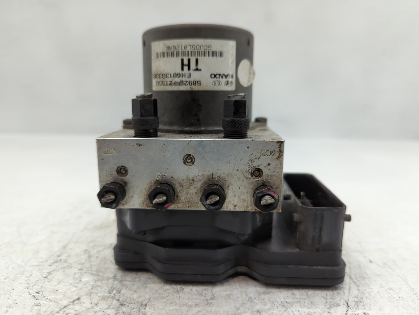 2011-2013 Kia Optima ABS Pump Control Module Replacement P/N:58920-2T550 Fits Fits 2011 2012 2013 OEM Used Auto Parts - Oemu
