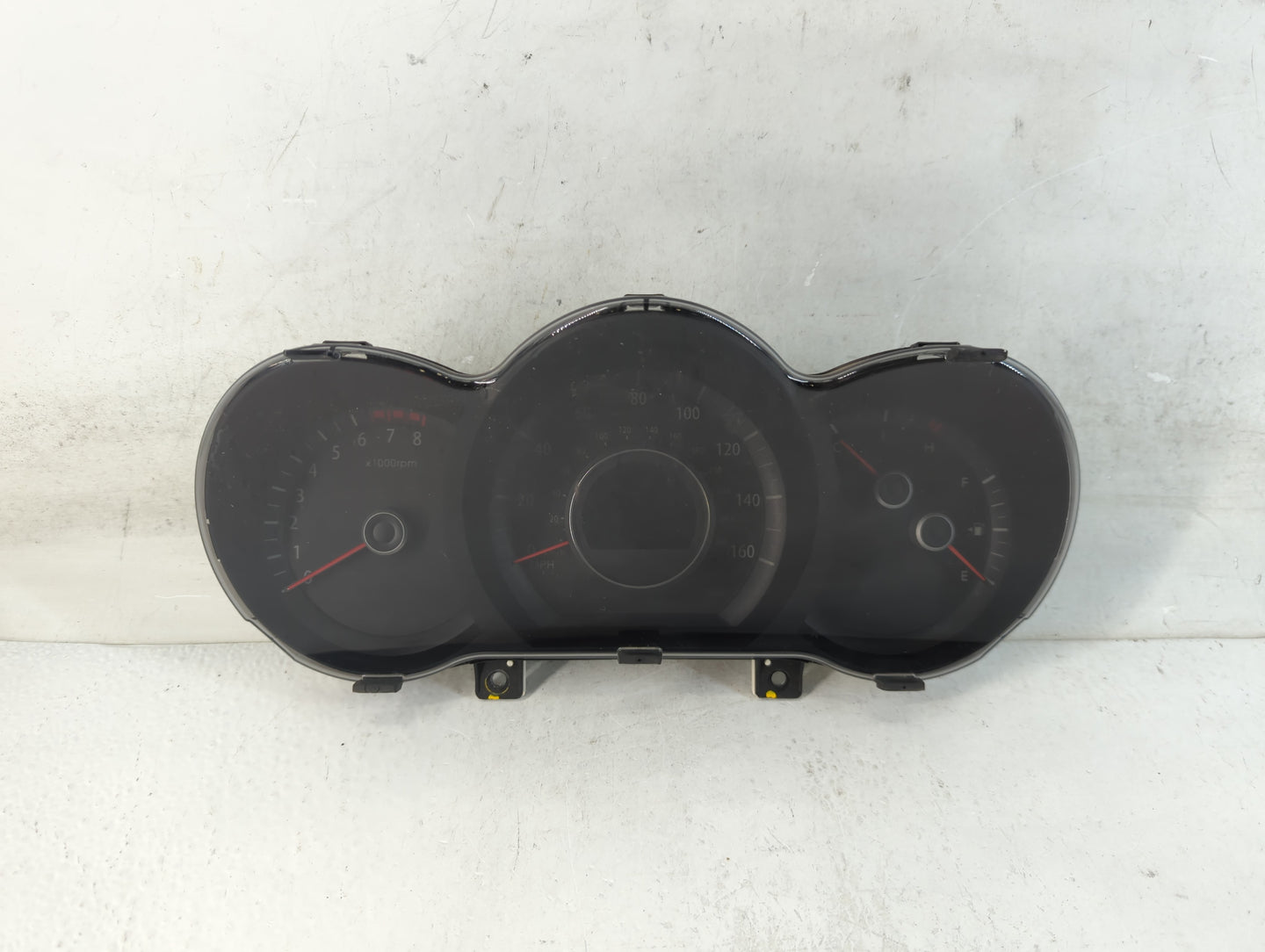 2011 Kia Optima Instrument Cluster Speedometer Gauges P/N:94001-2T270 Fits OEM Used Auto Parts - Oemusedautoparts1.com