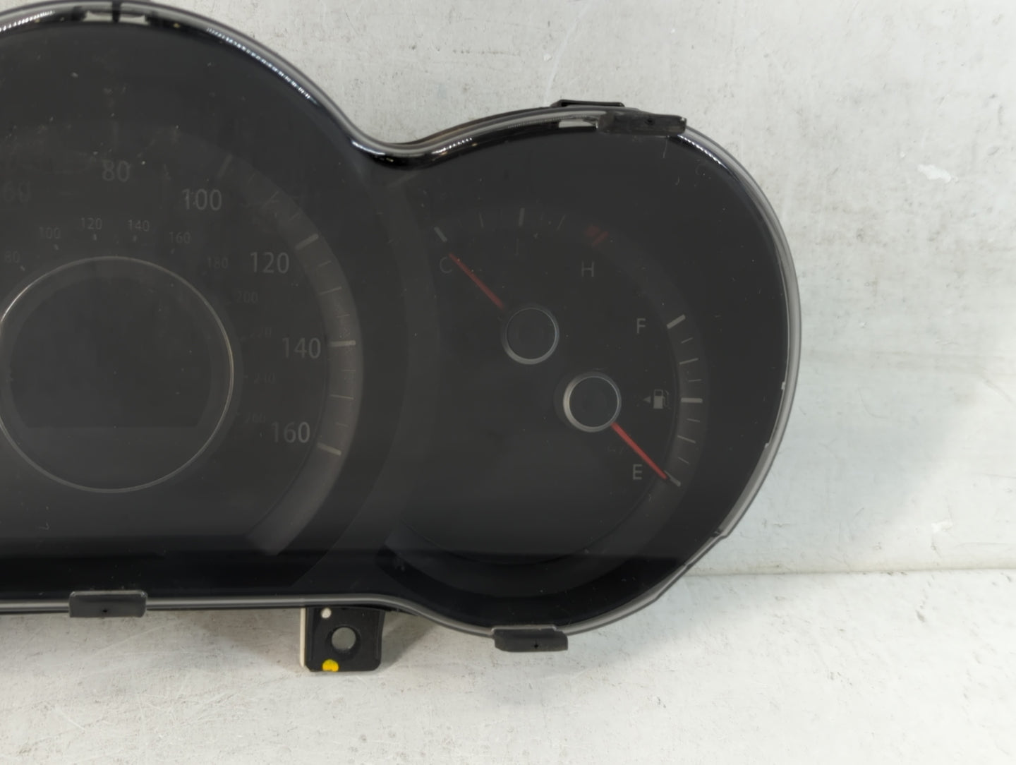 2011 Kia Optima Instrument Cluster Speedometer Gauges P/N:94001-2T270 Fits OEM Used Auto Parts - Oemusedautoparts1.com