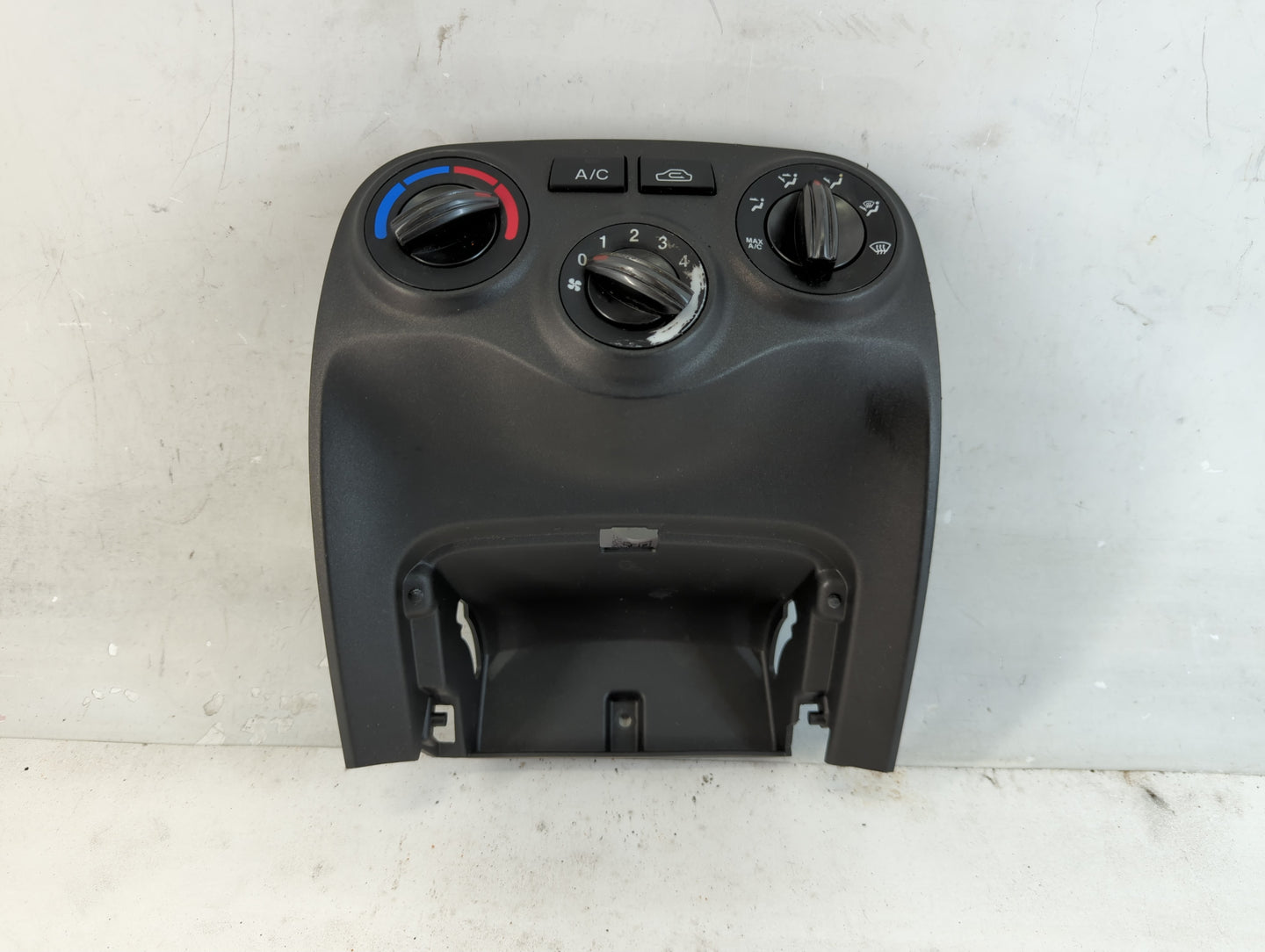 2010-2011 Kia Rio Climate Control Module Temperature AC/Heater Replacement P/N:16847-41300 Fits Fits 2010 2011 OEM Used Auto