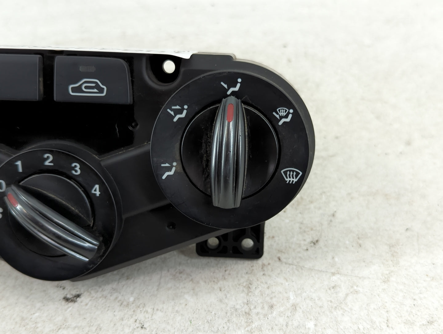 2010-2011 Kia Rio Climate Control Module Temperature AC/Heater Replacement P/N:97250-1GXXX Fits Fits 2010 2011 OEM Used Auto