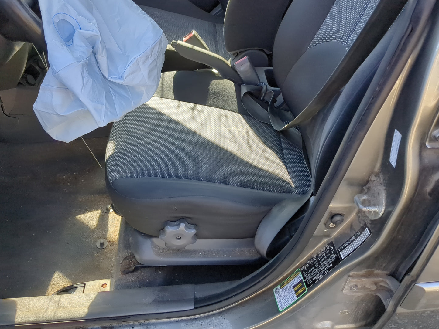 2006-2011 Kia Rio Driver Front Seat Oem - Oemusedautoparts1.com