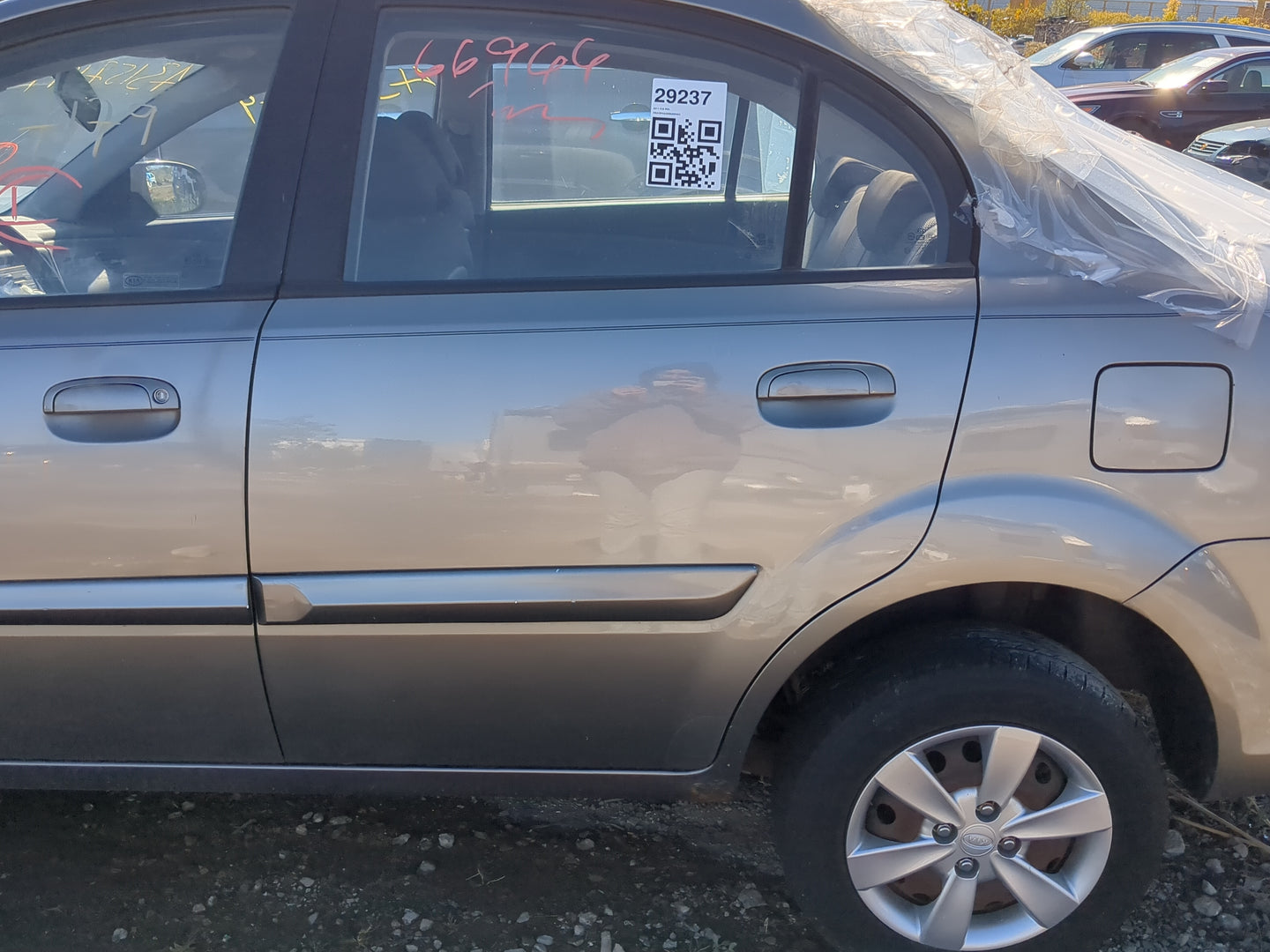 2006-2011 Kia Rio Driver Rear Door Oem - Oemusedautoparts1.com