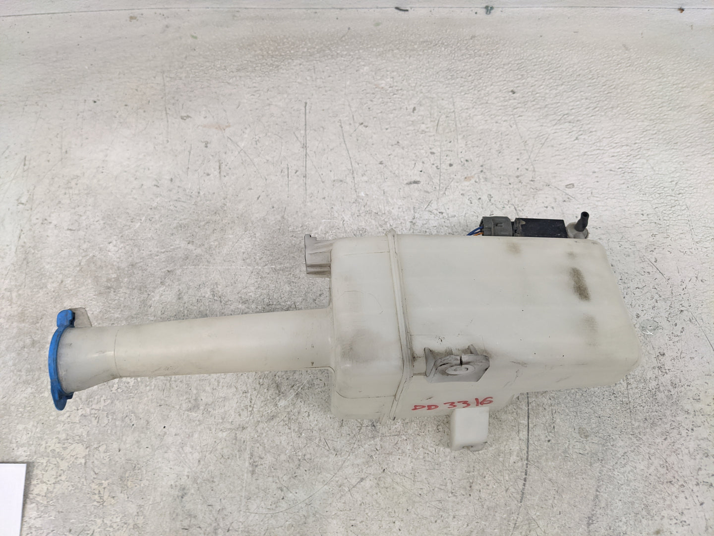 2006-2011 Kia Rio Windshield Washer Fluid Reservoir Bottle Oem - Oemusedautoparts1.com