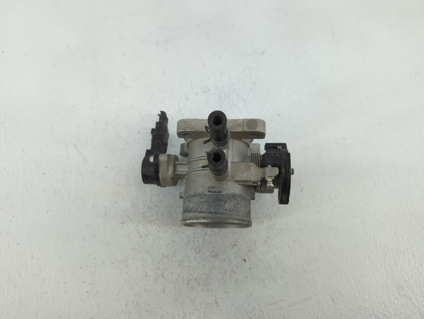 2006-2011 Kia Rio Throttle Body P/N:35100-26860 35170-26900 Fits Fits 2006 2007 2008 2009 2010 2011 OEM Used Auto Parts - Oe