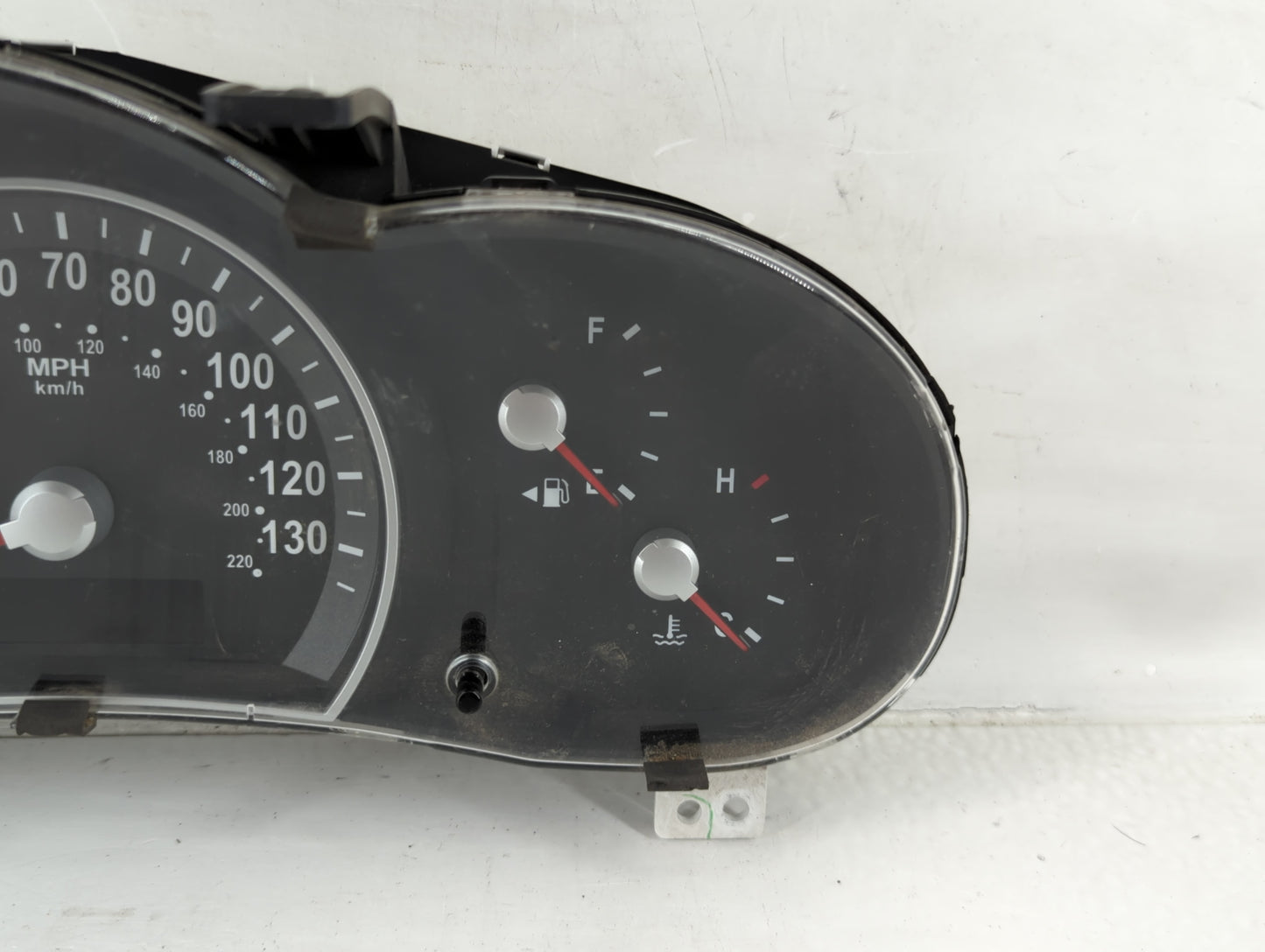 2011-2014 Kia Sedona Instrument Cluster Speedometer Gauges P/N:94011-4D080 Fits Fits 2011 2012 2014 OEM Used Auto Parts - Oe