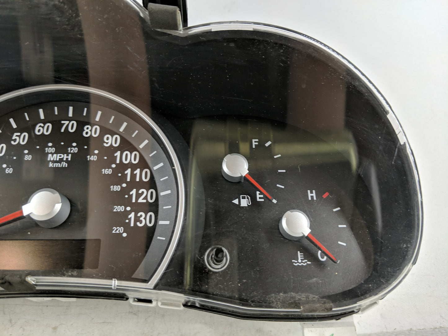 2011-2014 Kia Sedona Instrument Cluster Speedometer Gauges P/N:94011 4D080 Fits Fits 2011 2012 2014 OEM Used Auto Parts - Oe