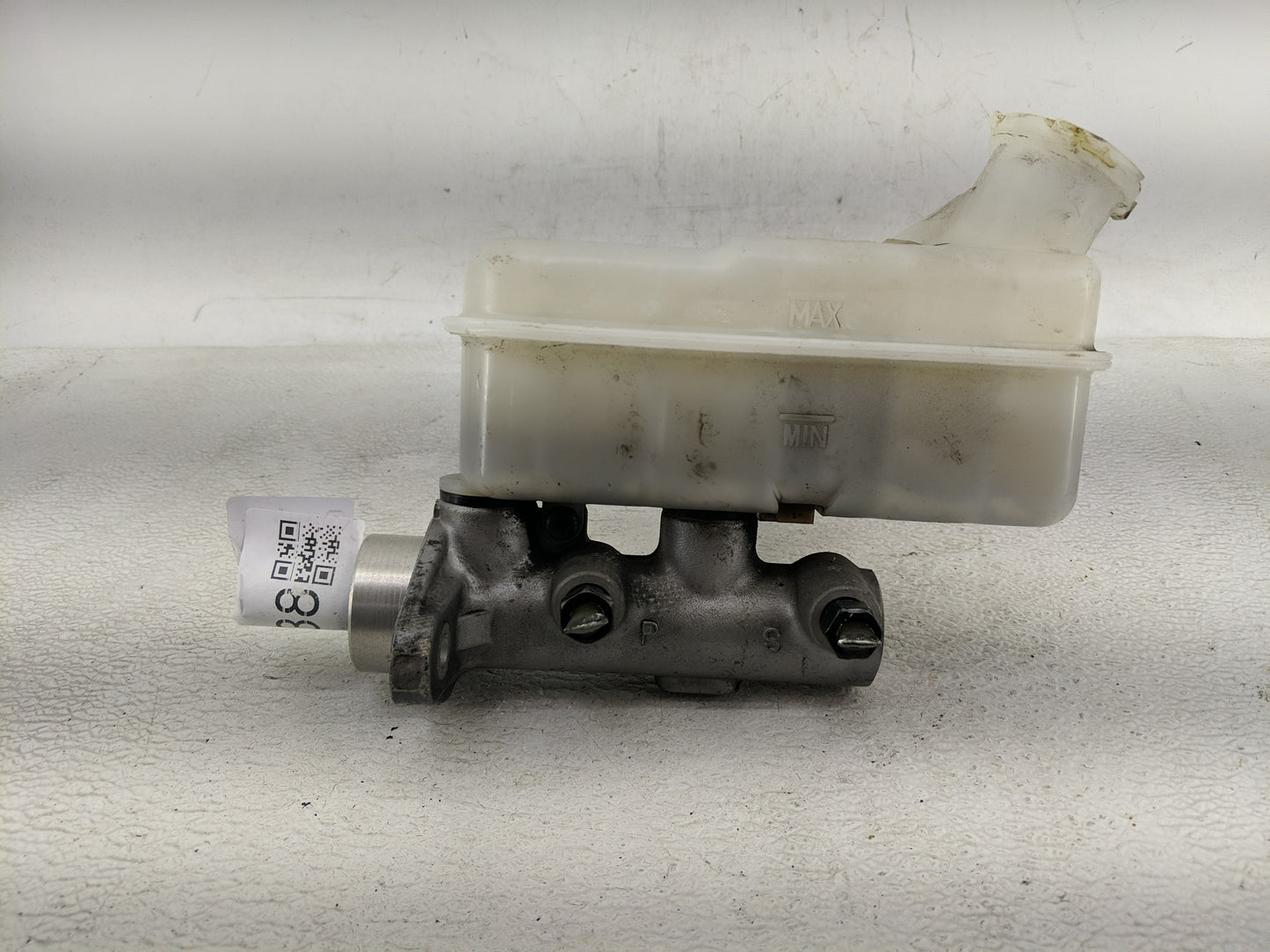 2007-2011 Kia Sedona Brake Master Cylinder - Oemusedautoparts1.com