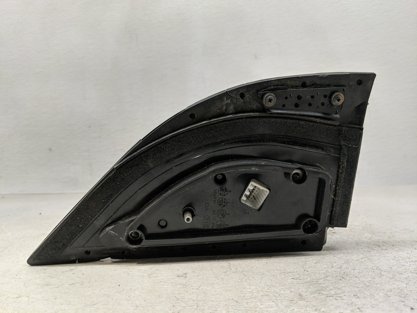 2011-2014 Kia Sedona Driver Side View Mirror - Left Door Mirror OEM Used - Oemusedautoparts1.com