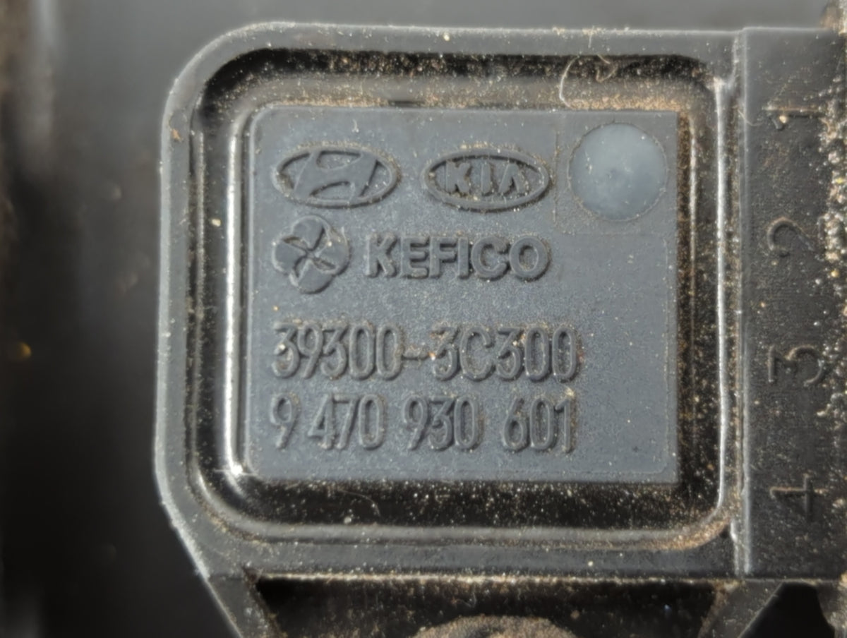 2006-2014 Kia Sedona Mass Air Flow Meter Maf Sensor - Oemusedautoparts1.com