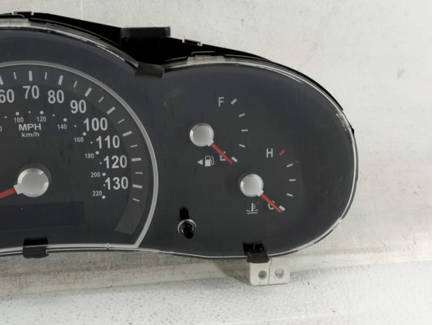 2011 Kia Sedona Instrument Cluster Speedometer Gauges P/N:94011-4D080 Fits OEM Used Auto Parts - Oemusedautoparts1.com