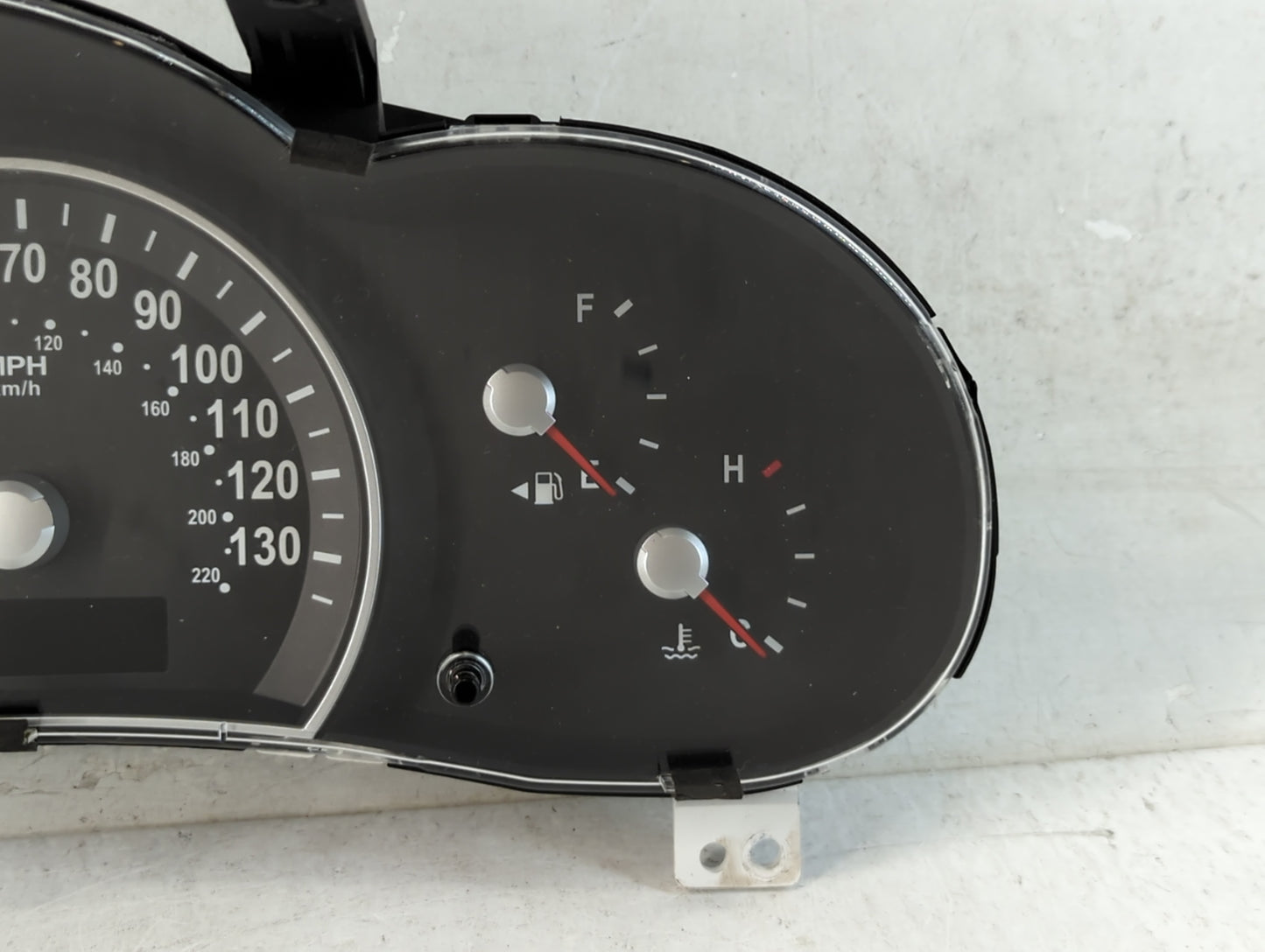 2011-2014 Kia Sedona Instrument Cluster Speedometer Gauges P/N:20120630 94011-4D080 Fits Fits 2011 2012 2014 OEM Used Auto P