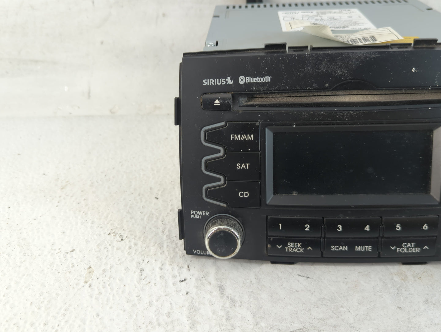 2011-2013 Kia Sorento Radio AM FM Cd Player Receiver Replacement P/N:96140-1U201 Fits Fits 2011 2012 2013 OEM Used Auto Part