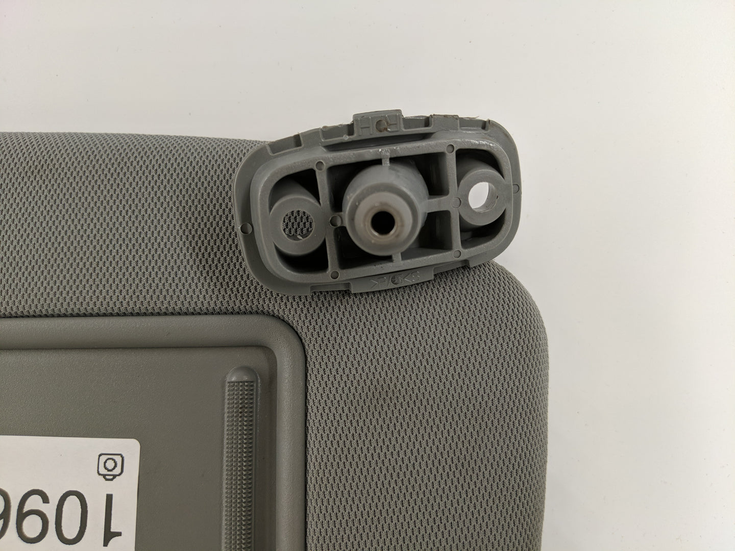 2011-2015 Kia Sorento Sun Visor Shade Replacement Passenger Right Mirror Fits Fits 2011 2012 2013 2014 2015 OEM Used Auto Pa
