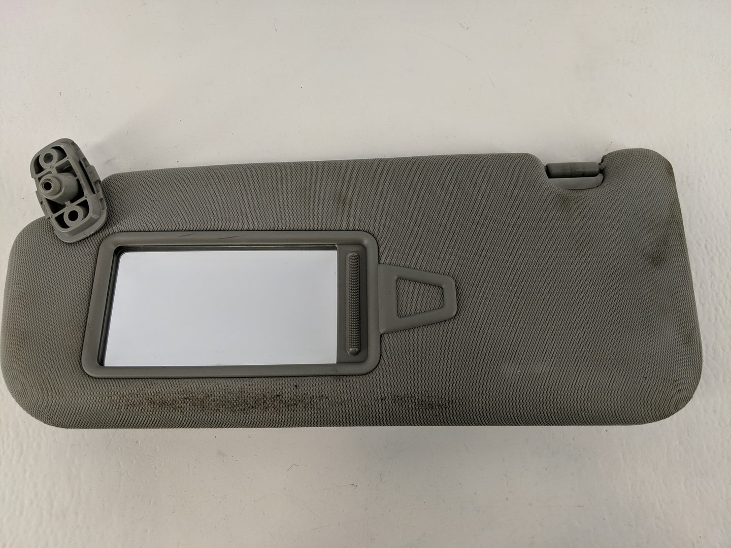2011-2015 Kia Sorento Sun Visor Shade Replacement Driver Left Mirror Fits Fits 2011 2012 2013 2014 2015 OEM Used Auto Parts 