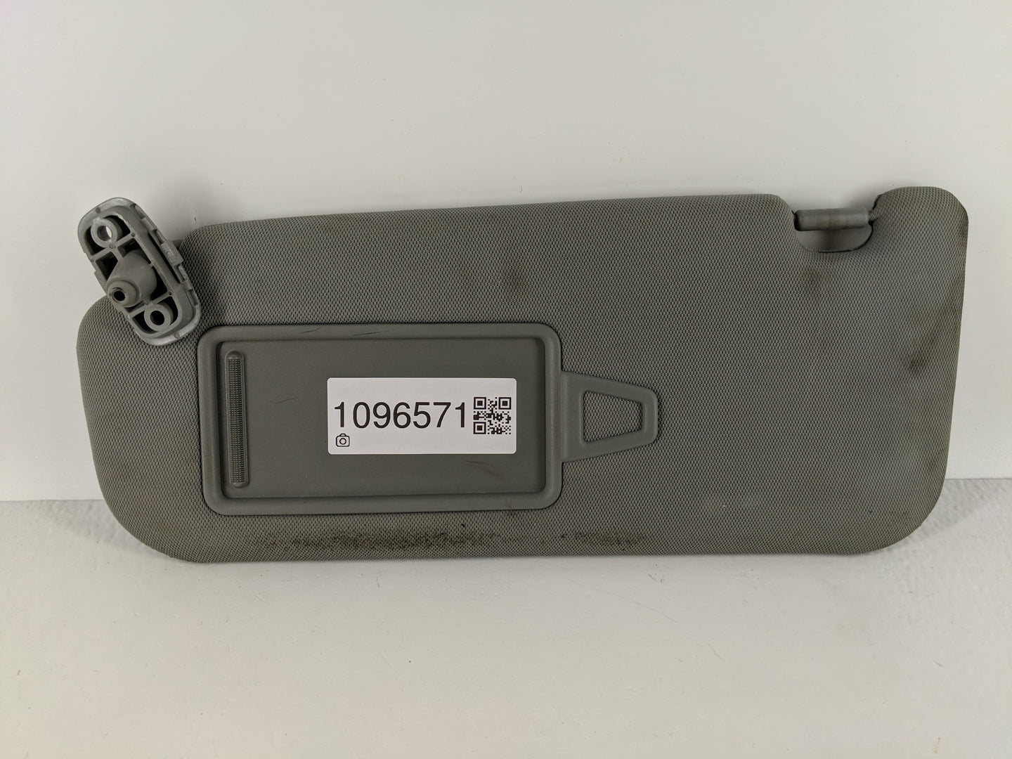2011-2015 Kia Sorento Sun Visor Shade Replacement Driver Left Mirror Fits Fits 2011 2012 2013 2014 2015 OEM Used Auto Parts 